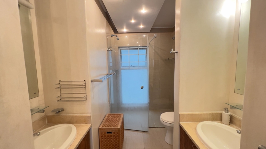 To Let 2 Bedroom Property for Rent in Sea Point Western Cape
